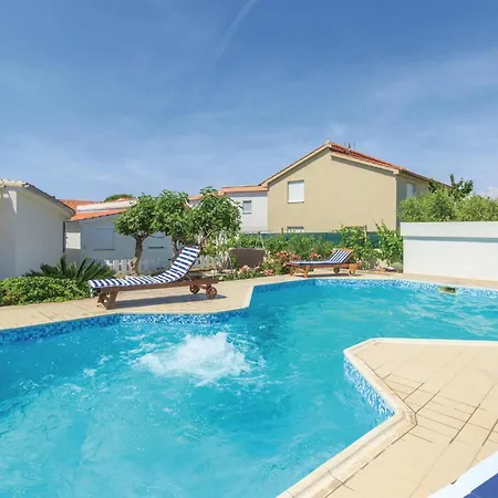 Front In Casa de Férias Vir